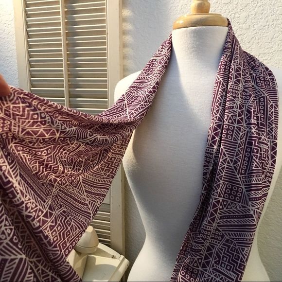 Tribal Batik Print Poly Jersey Infinity Scarf, NWT - Picture 5 of 6